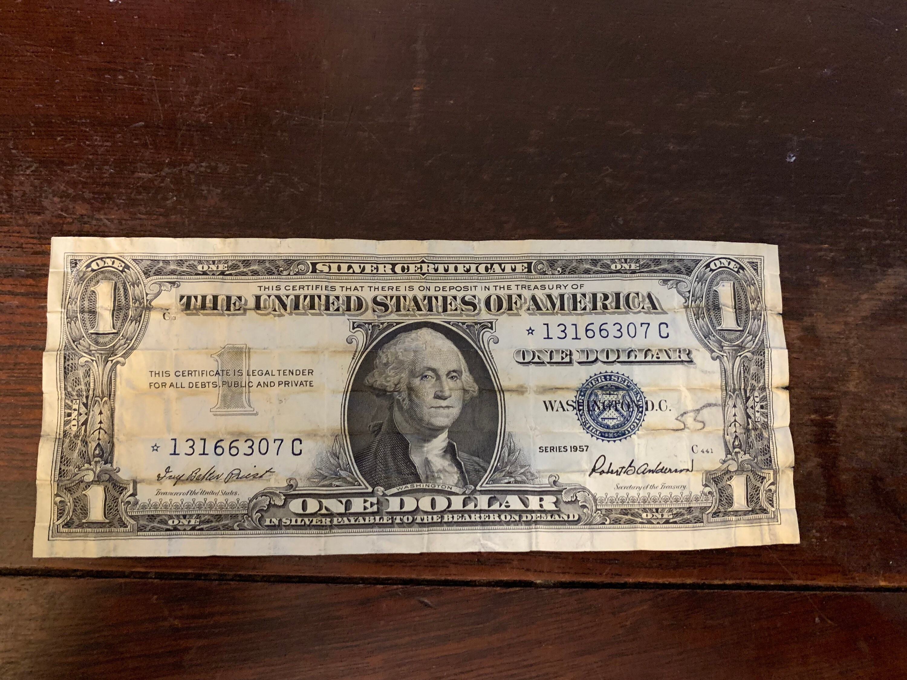 [Letter3 5] One Dollar Bill With Star - u3oqa95
