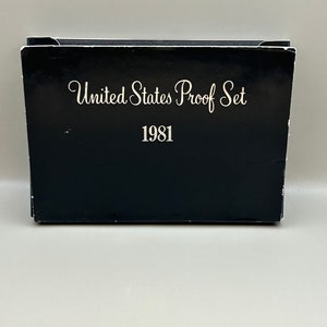 Beautiful 1981 US Mint Proof Set in Box