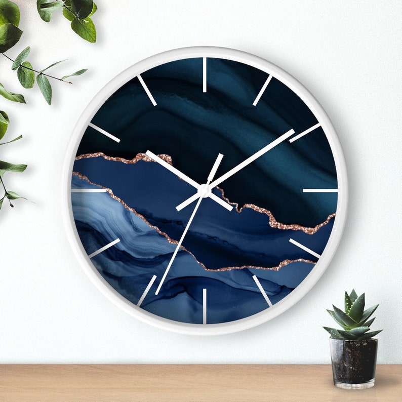Wood Wall clock, Navy Blue Rose Gold, Marble Agate Quartz Print, Fancy Elegant, Abstract Modern Art, 10 Minimalist Kitchen, Office Clock zdjęcie 3