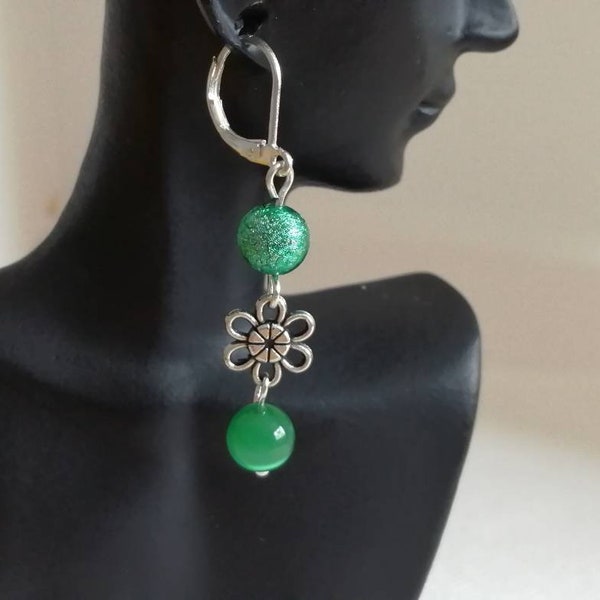 Boucles d’oreilles en argent, boucles d’oreilles en agate, boucles d’oreilles de charme de fleurs, boucles d’oreilles de perles dépolies, boucles d’oreilles de goutte, boucles d’oreilles vertes en œil de chat