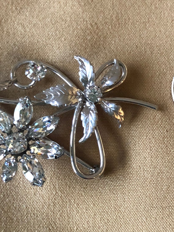 Vintage Krementz flower pin/ brooch With crystal … - image 10