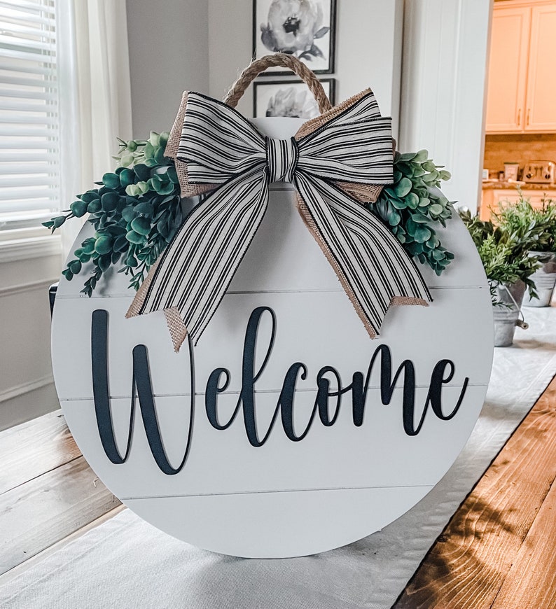 Front Door Decor, 3D Lettering, Shiplap Style Door Hanger, Welcome Door Hanger, Round Wood Welcome Sign, Year Round Wreath 