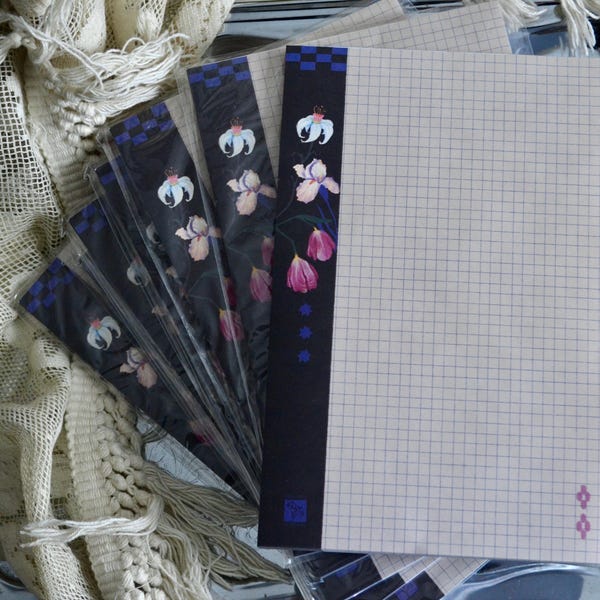 Petals grid paper memo pad 5.5x8.5"