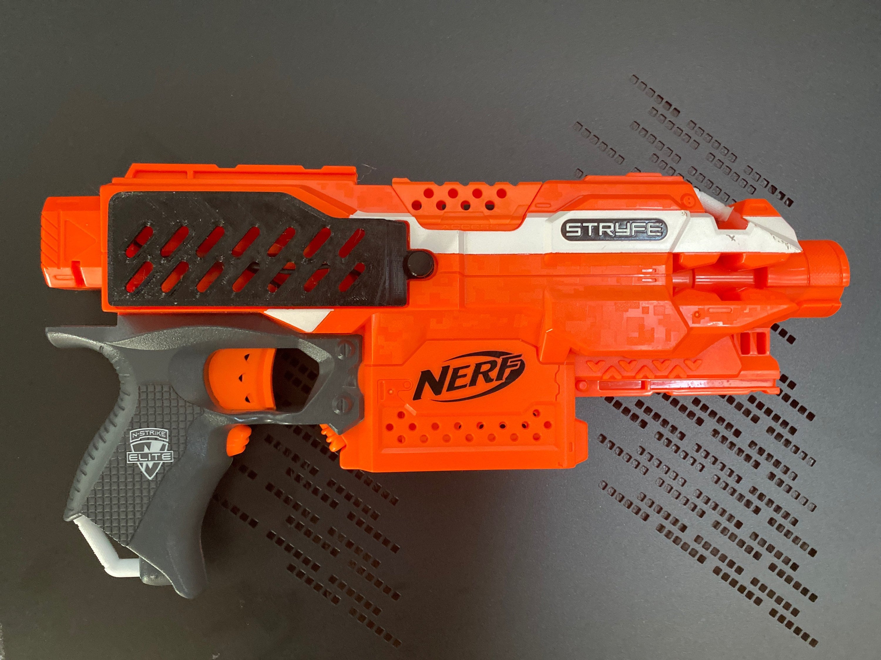 NERF Modulus Stryfe Blaster ( Exclusive)