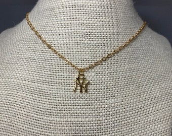 NY ヤンキース ロゴsilverネックレス チャーム ペンダント NY