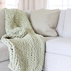 Sage Chunky Knit Blanket, Coastal Soft Throw Blanket for Couch, Bed | Handmade Mother's Day Gift, Wife's Birthday, Wedding Anniversary Gift