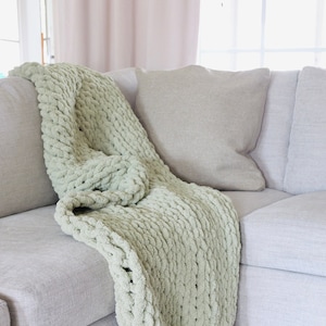 Thin knit blanket best sale
