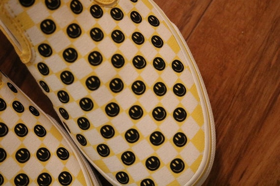 smiley face vans