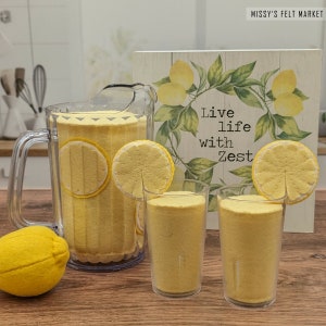 Lemonade Play Set for Pretend Play - 1 Pitcher of Felt Drink and 2 Glasses and Slices of Lemon for Parties and Picnics - Lemonade Stand