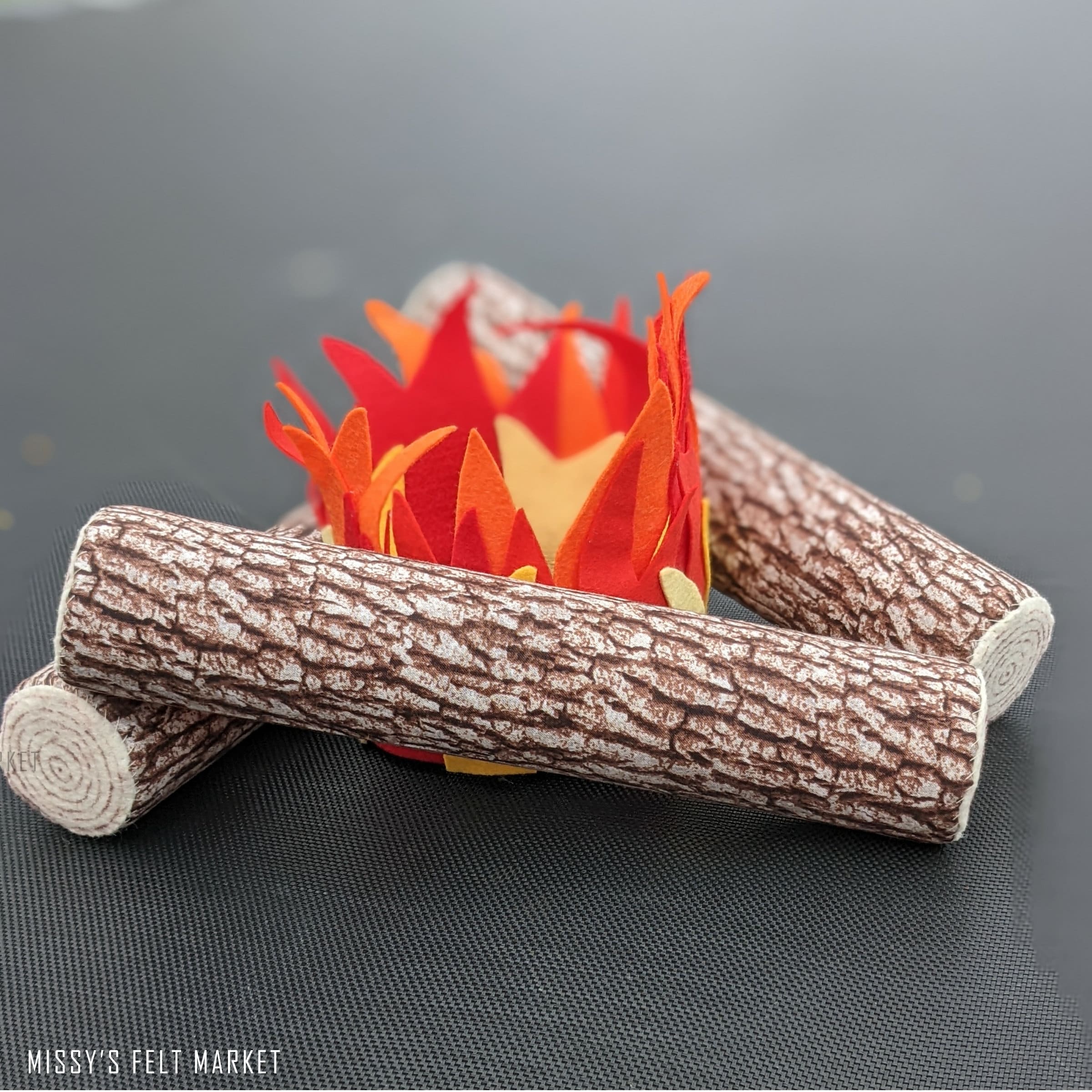 Jeu De Camping En Feutre Pour Enfants - Set Feu De Camp Avec Nourriture Simulée (15 Pièces)