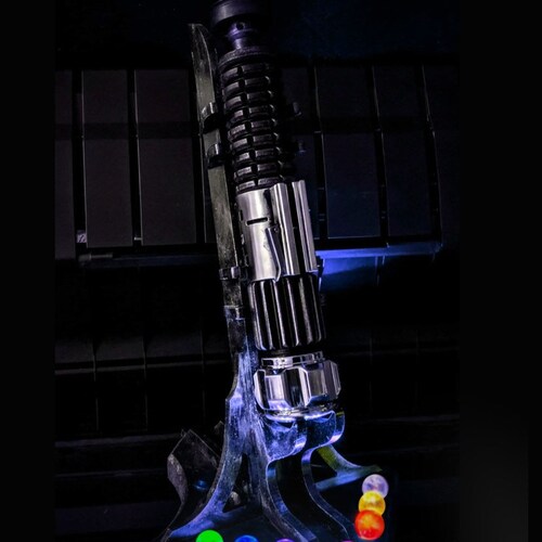 Sabershield Lightsaber Holocron and Kyber Crystal Display / Etsy