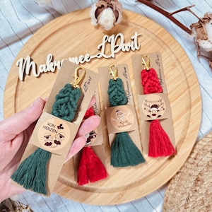 Macramé sleutelhanger, bloemen sleutelhanger, handgemaakte sleutelhanger, cadeau-idee, klein cadeautje, sleutelhanger, kerstcadeau