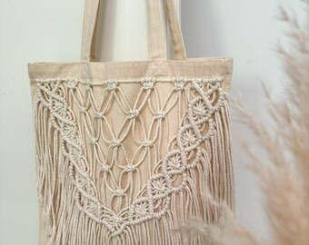 Makramee Tasche / Beutel mit Boho Details / Einkaustasche / Handmade Tasche