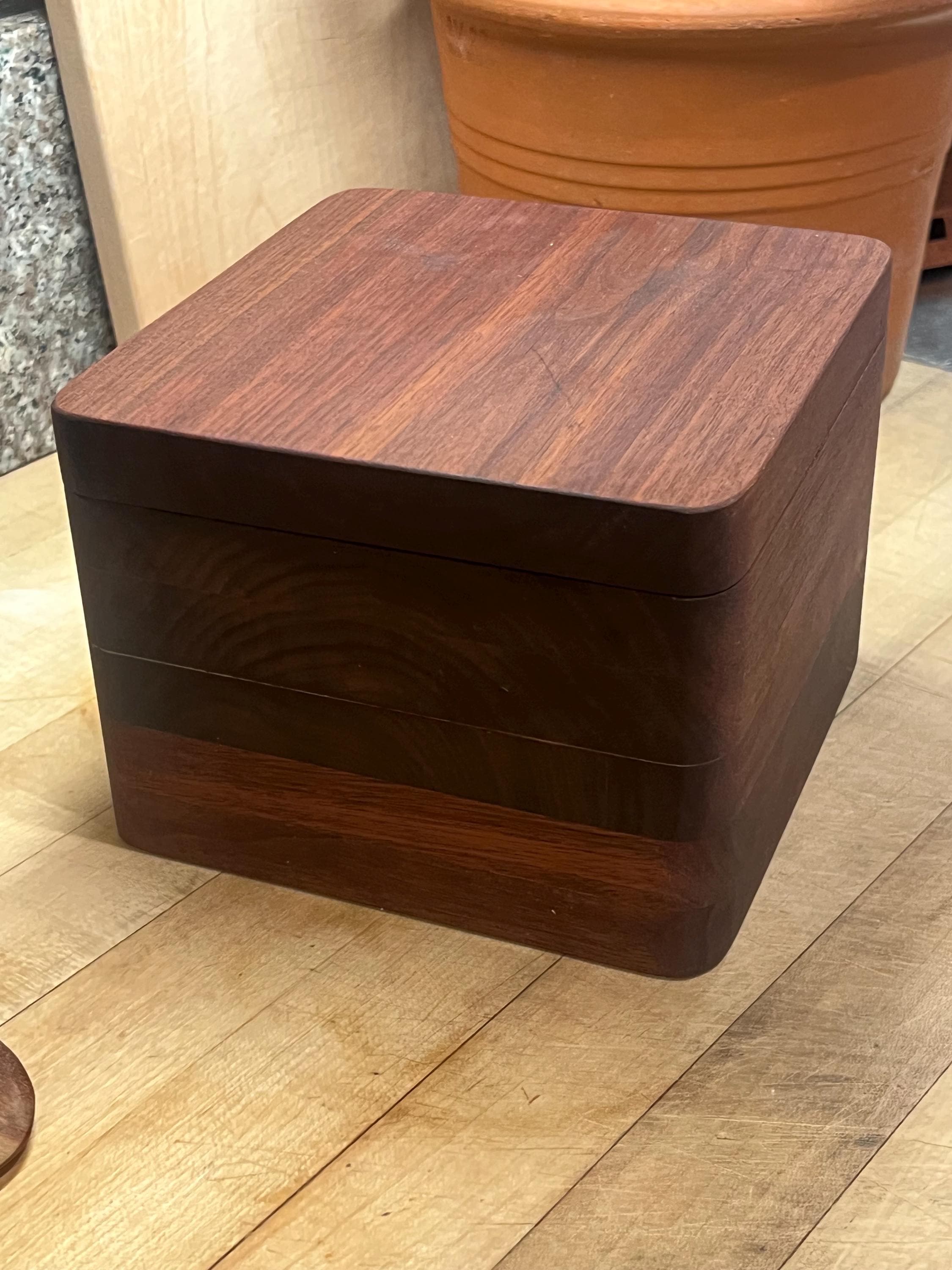 Custom Memory Keepsake Box. the Inside Dimensions of This Box Are 6”x6 ...