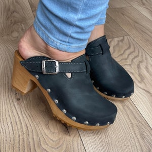 Fashionable and elegant women's high-heeled clogs handmade