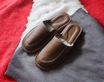 Pantuflas de cuero italiano hechas a mano para hombre: Zapatos para estar en casa, varios tamaños.