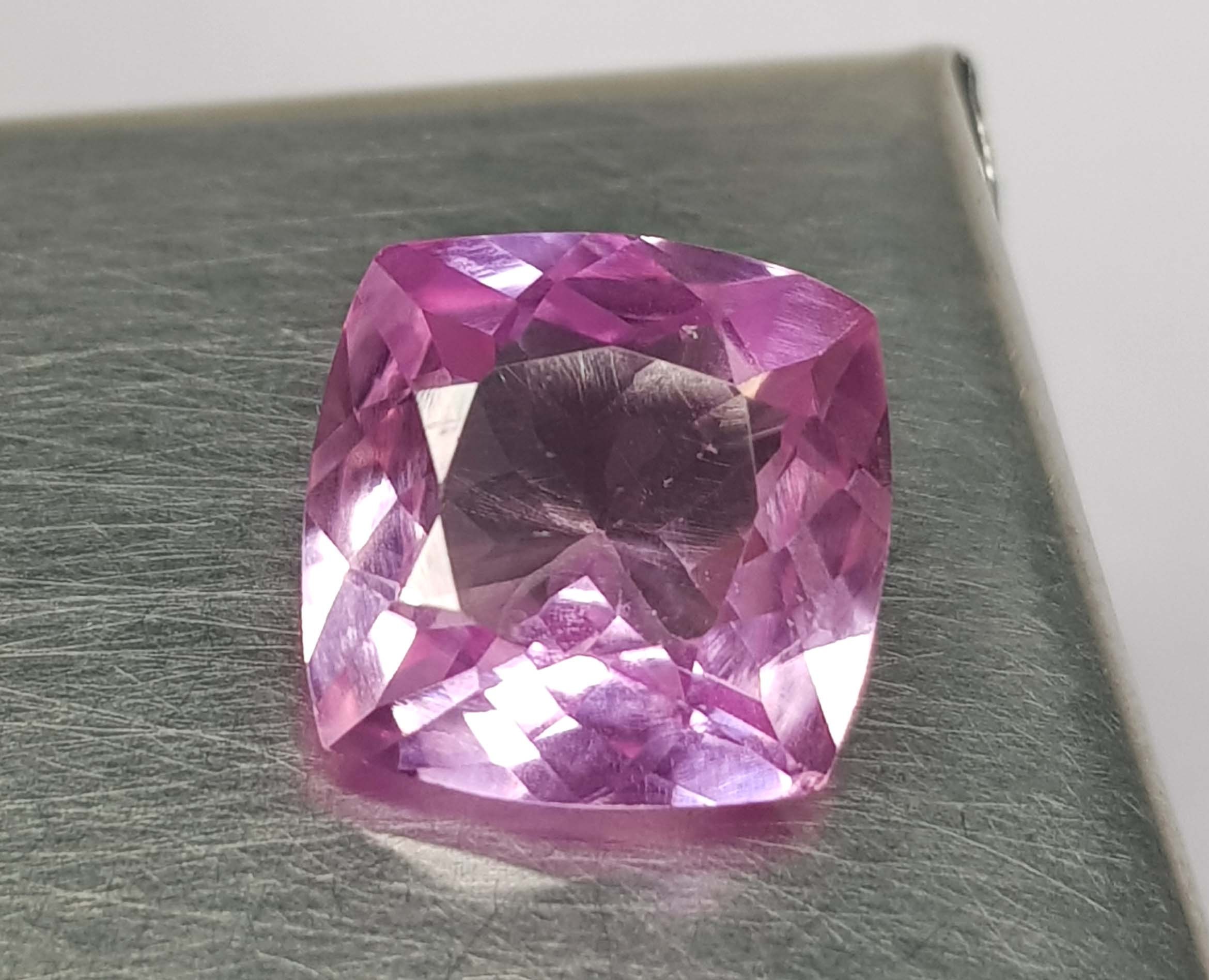 Spinelle Rose De Ceylan Naturel 35,1 Carats - Certifié IGL - Taille Ronde, Qualité Exceptionnelle