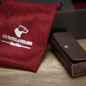 Brillenetui / Brillenbox/ Hülle / Etui / Leather glasses case echt Leder , Handgemacht Farbe nach Auswahl Initialen Prägung nach Wunsch Braun