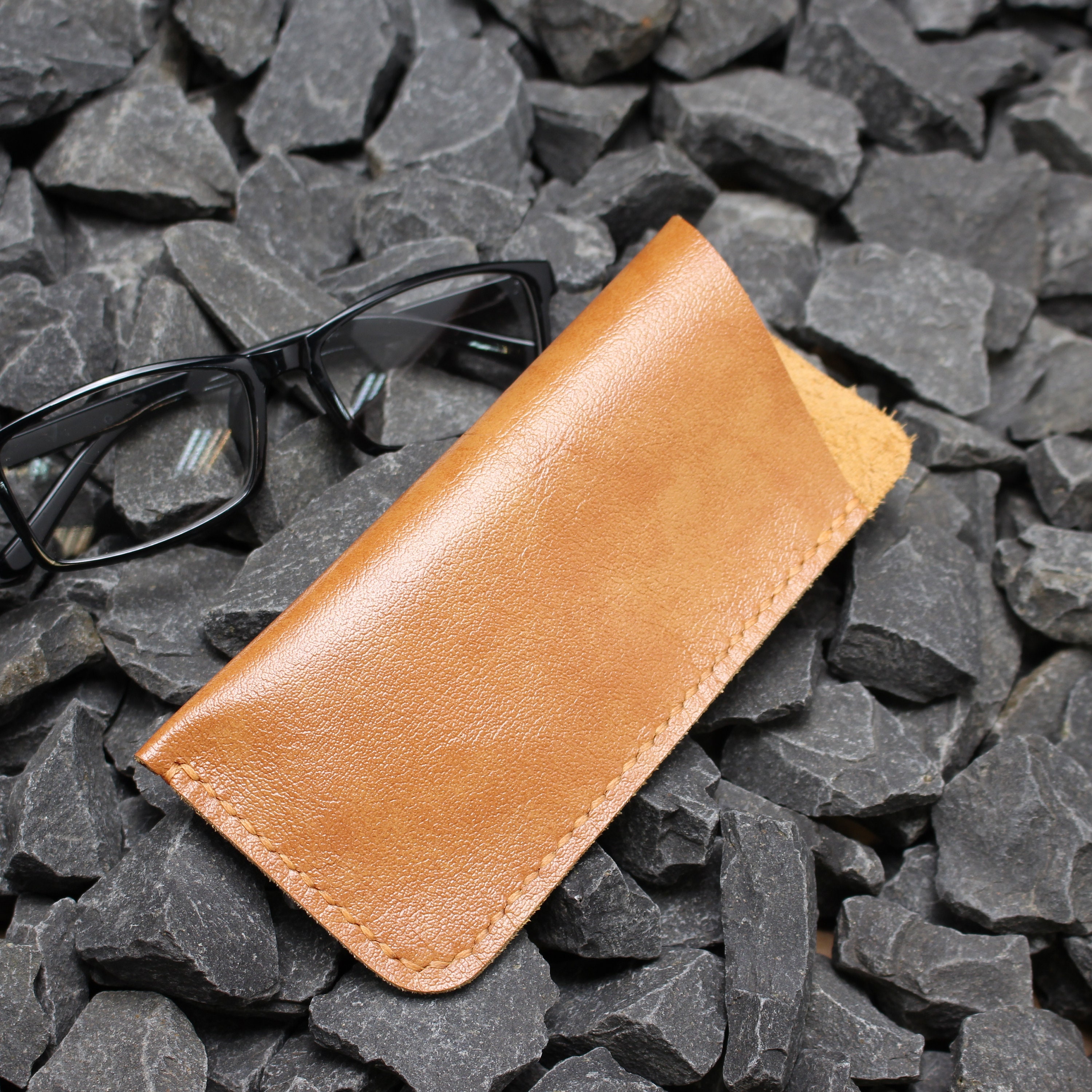 SOPH. | LEATHER FRAGMENT CASE(FREE BLACK):