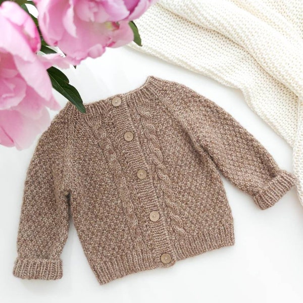 Hand gebreide baby cardigan - neutraal geslacht baby cardigan - Ierse aran breien - merino wol baby cardigan - alpaca wol baby cardigan
