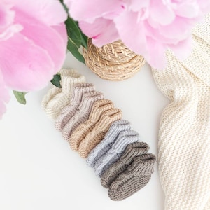 Hand knitted Merino Wool baby booties, Unisex booties, Newborn booties, Newborn socks, Baby girl, Baby boy, Neutral gender