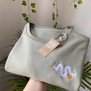 Very Long Duck Embroidered Crewneck Sweatshirt | Cute Gift Jumper Embroidery