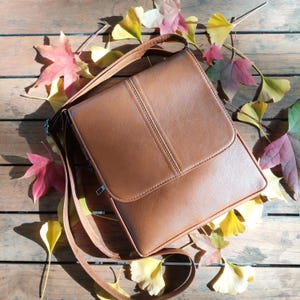 CADEAU POUR ELLE - Sac pour femme en cuir - Sac à bandoulière en cuir véritable souple à soufflet personnalisé - Sac à main réglable pour femme - Cadeau personnalisé pour femme