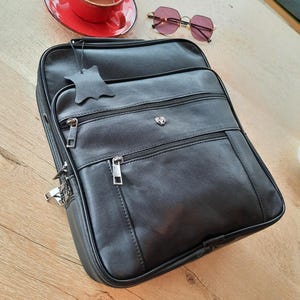 Sac homme en cuir PERSONNALISÉ, sac bandoulière personnalisé, sac à bandoulière gravé, sac cartable, sac messager, grande serviette pour homme, cadeau petit ami