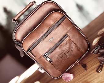 Gepersonaliseerde leren schoudertas met portemonnee: gegraveerde crossbody voor heren
