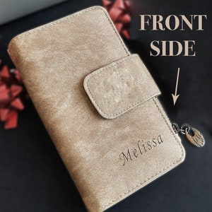 Cartera de mujer beige personalizada / Regalo de cumpleaños para madre / Cartera de cuero vegano grabada / Regalo para novia / Regalo del día de la madre