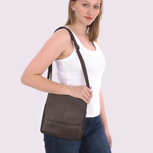 Cadeau personnalisé pour petite amie / sac à bandoulière en cuir extensible / sac à bandoulière / sac cartable / cadeau en cuir fait main pour elle