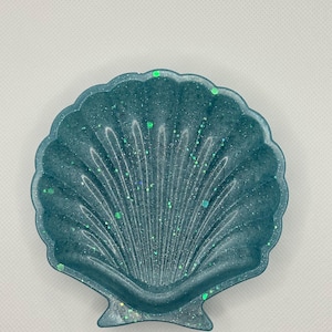 Resin Clamshell Trinket Dish