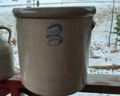 3 Gallon Bee Sting Antique 100 yrs old Ransbottom Crock