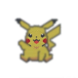 Può includere: Un personaggio dei cartoni animati giallo con le guance rosse e un grande sorriso. Il personaggio è un Pikachu del franchise Pokemon.