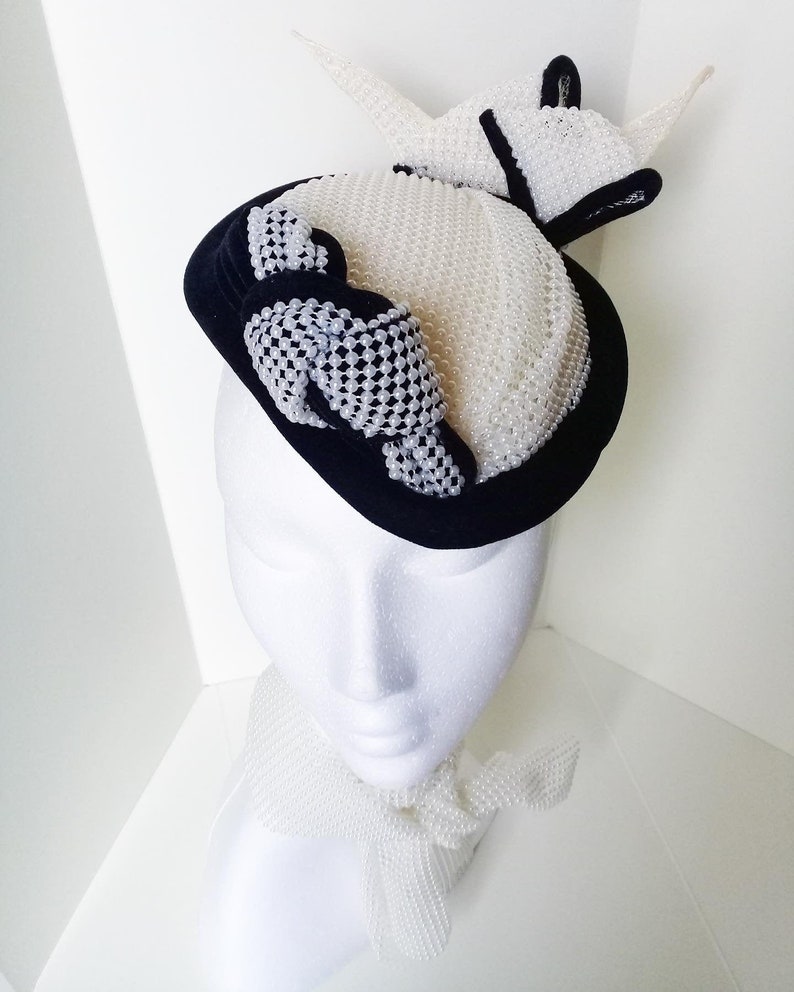 Grace Elegant handmade pearl percher