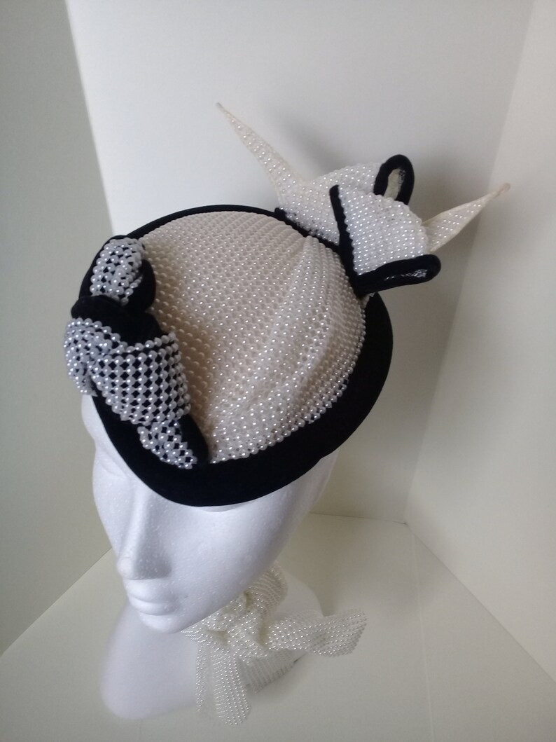 Grace Elegant handmade pearl percher