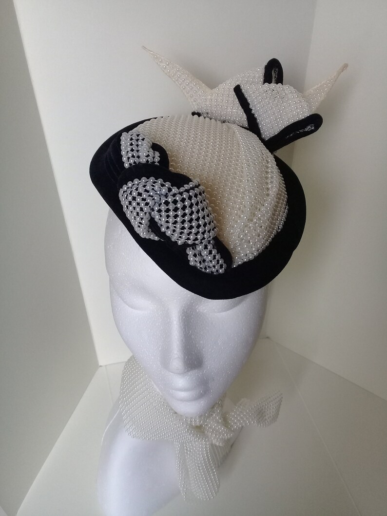 Grace Elegant handmade pearl percher
