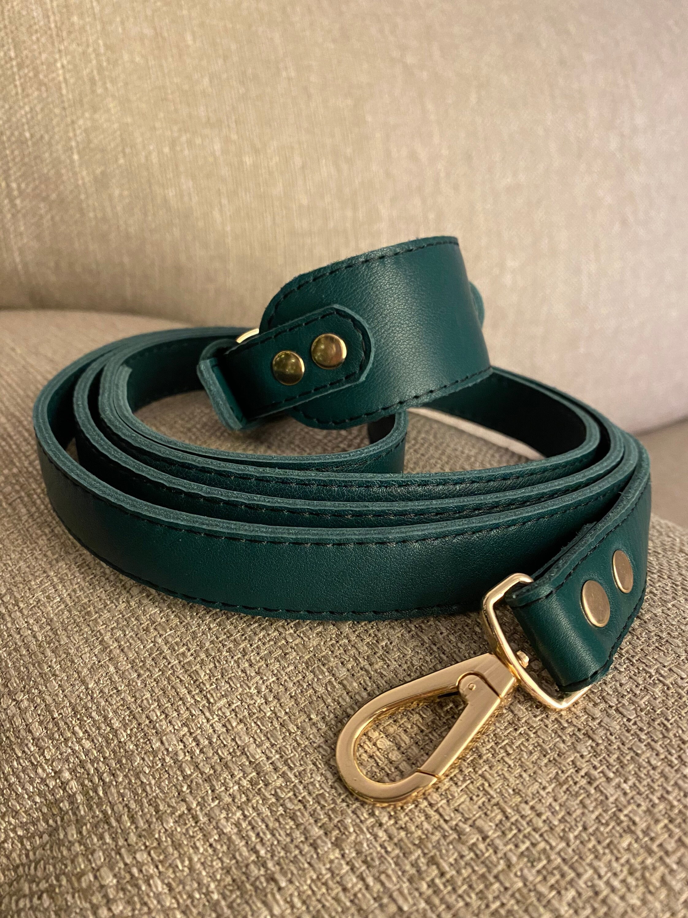 Emerald green genuine leather set. Wide collar and a leash . Etsy