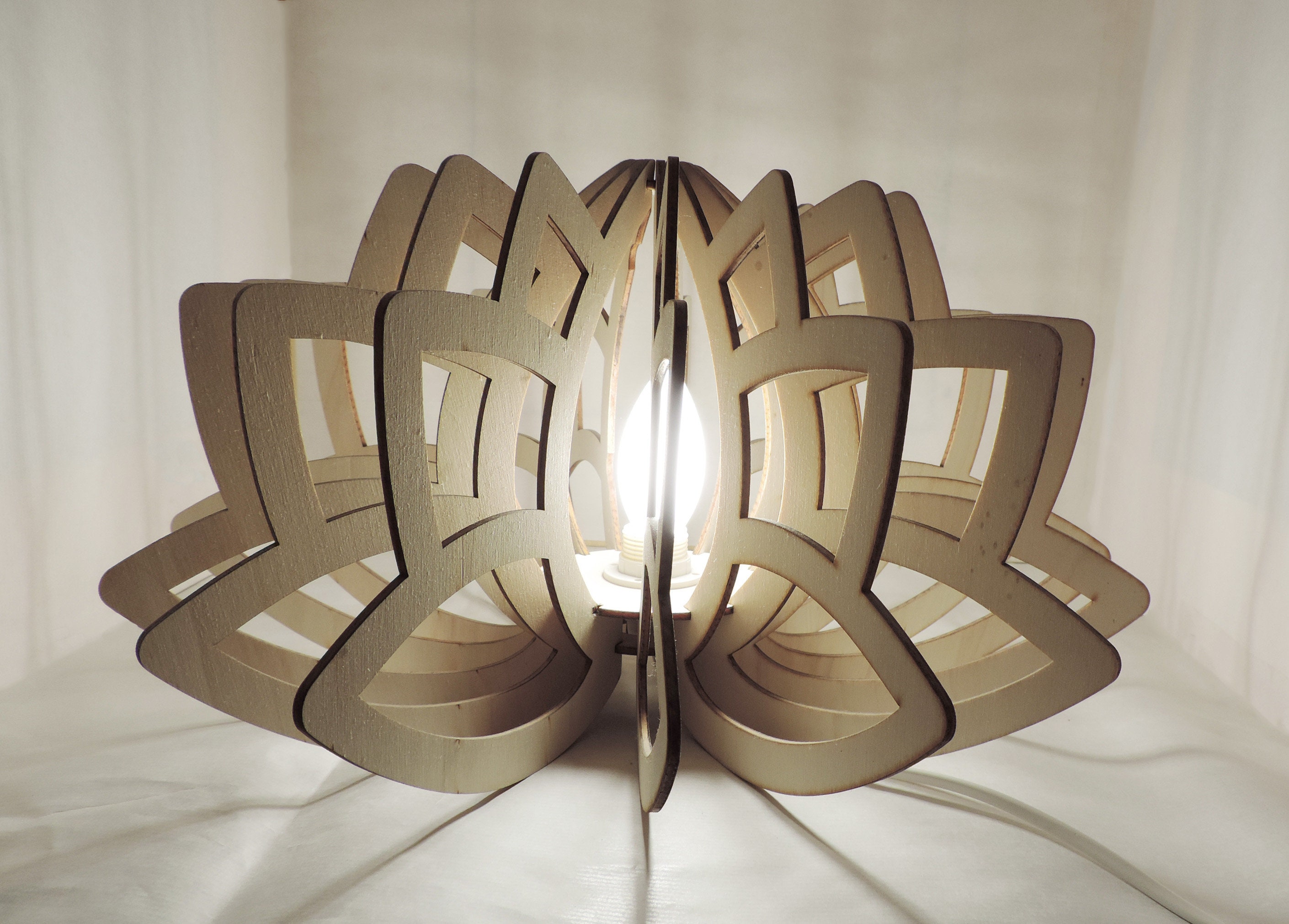 Lampe Lotus en Bois