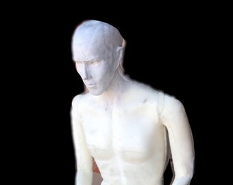Poseable poly body form with latex head