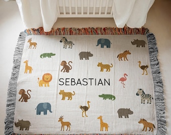 Couverture personnalisée pour bébé animal de safari, jeté de lit de bébé jungle avec prénom personnalisé, couverture neutre pour chambre d'animal de zoo, cadeau lion éléphant girafe