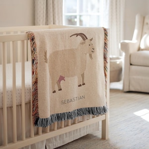 Spersonalizowany kocyk dla dziecka z kozą, narzuta do pokoju dziecięcego z imieniem zwierzęcia gospodarskiego, prezent na baby shower, dekoracja pokoju dziecięcego dla chłopca lub dziewczynki, miłośnika kóz