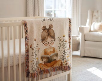 Gepersonaliseerde meisjesleesdeken, aangepaste boekenliefhebber babydeken, bloemen kwekerij plaid, lezer babycadeau, leesgrage babydeken babymeisje