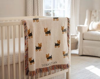 Couverture personnalisée pour bébé Yorkshire Terrier, jeté de chiot Yorkie avec nom personnalisé pour garçons ou filles, décoration de chambre d'enfant pour les amoureux des chiens, cadeau de baby shower