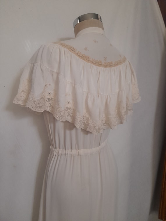 Vintage Stunning 30's Off White Rayon, Silk and L… - image 7