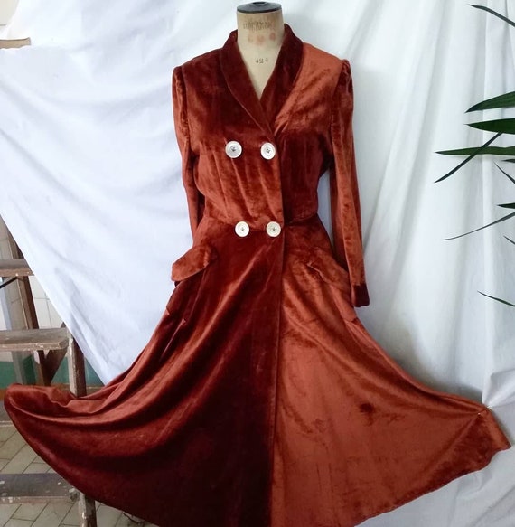 Vintage 40's 50's Red brick Velvet Robe House Coat
