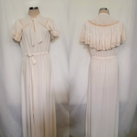 Vintage Stunning 30's Off White Rayon, Silk and L… - image 4