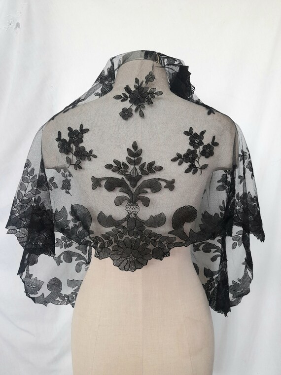 Vintage Exquisite, Antique Art Deco Black Lace Ve… - image 6