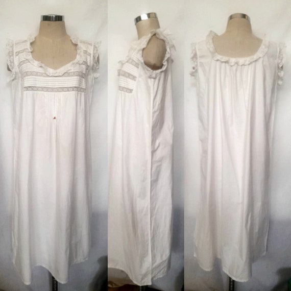 Early 20th Century, Antique White Linen Nightgown… - image 3