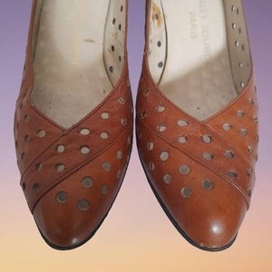 Charles Jourdan 80&#39;s Cognac Pumps